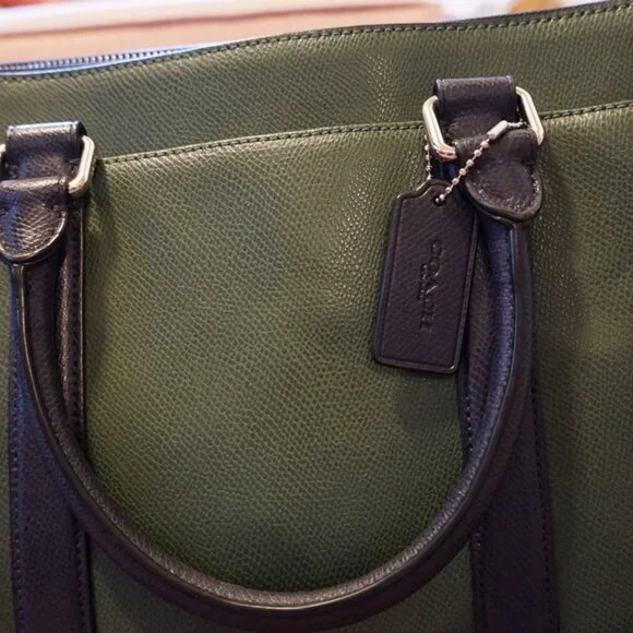 Beautiful Dark Green Coach Work or Day Bag in Like New Condition - Picture 2 of 16